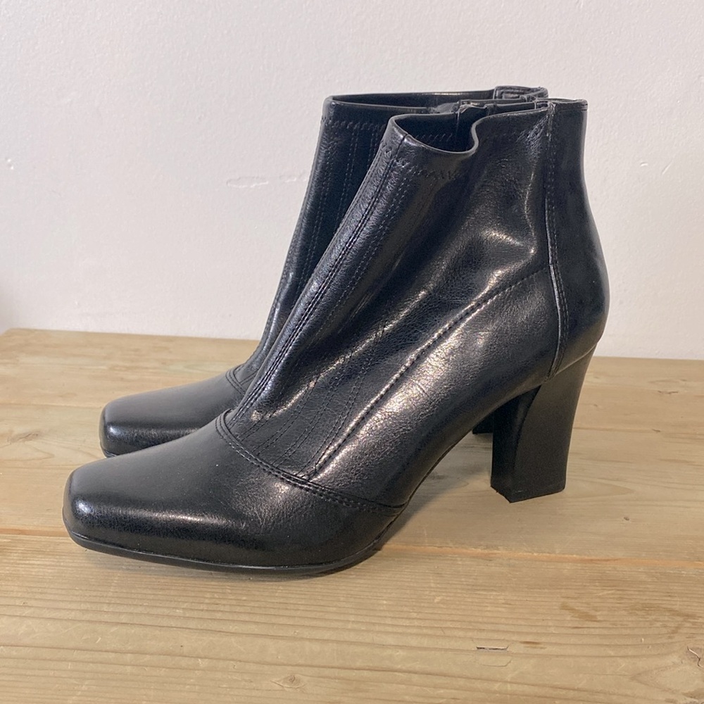 Franco Sarto faux leather vegan heeled ankle boots size 8M